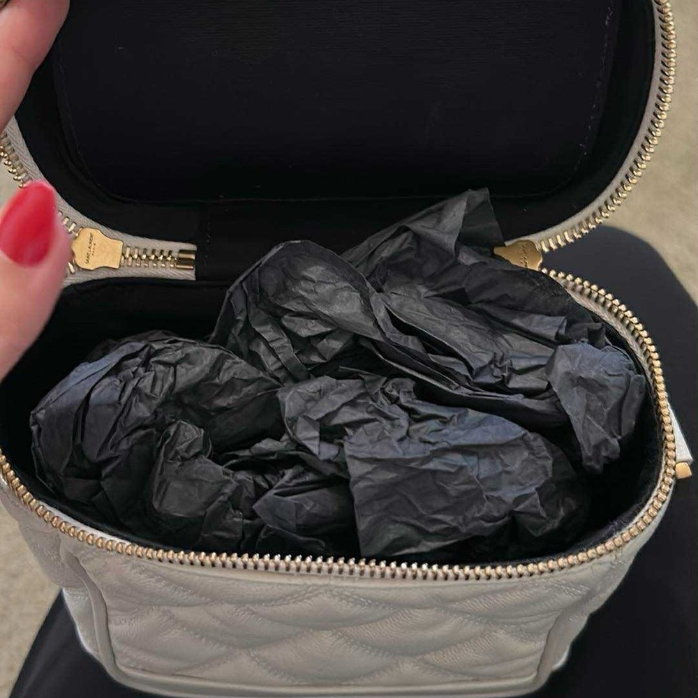 Saint Laurent Cream Quilted crossbody - Picture 5 of 6